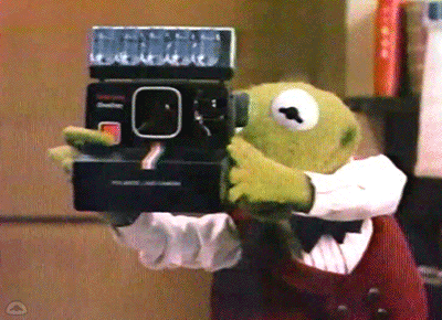Saria photographing